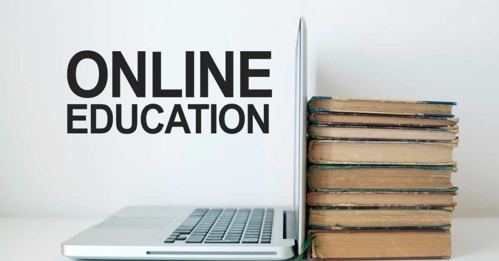 StudyChat Blogging about online education.